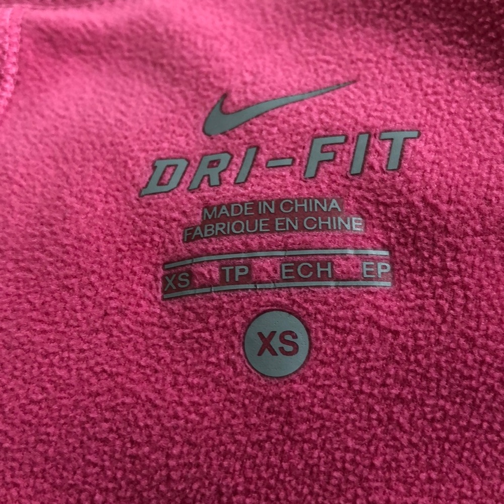 Nike dry fit light weight pink running jacket. Xs - Picture 6 of 6